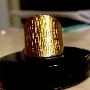 Argento Vivo Hammered Gold ring.